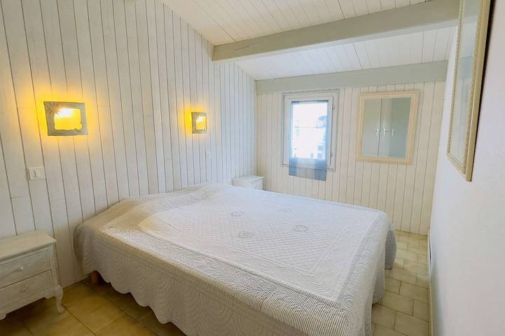 House in residence close to beaches and shops in La Couarde-sur-Mer, Ile de Re
