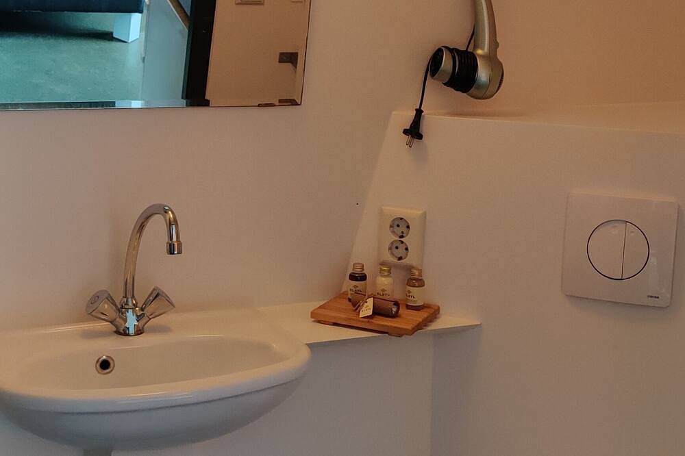 Hotelhuisje Warmenhuizen #A in North Sea Netherlands