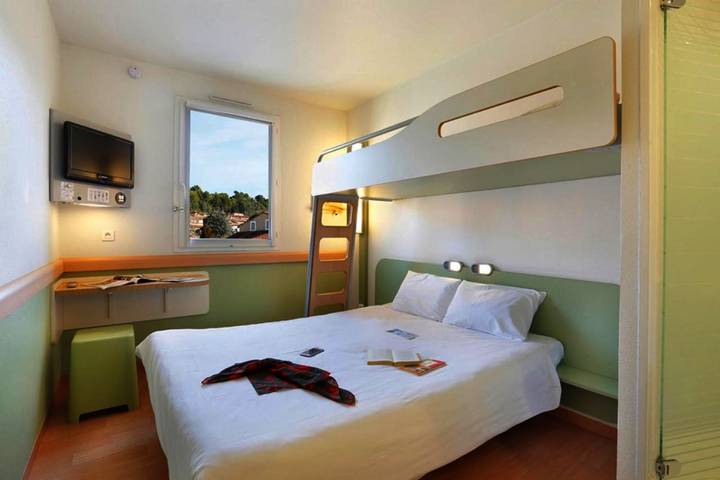 Hôtel pour 3 personnes, avec terrasse, animaux acceptés