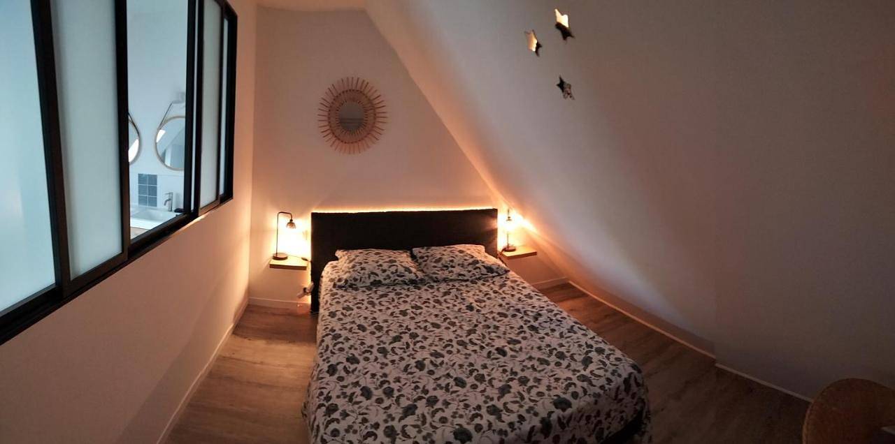 Double Room with Private Bathroom in Saint-Lyphard, Région de Saint-Nazaire
