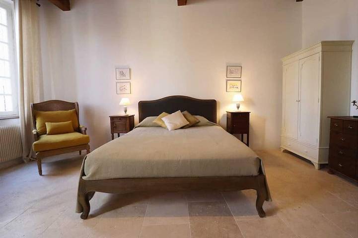 Gîte pour 4 personnes, avec terrasse dans Place aux Herbes - 3