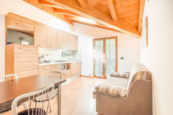 Ferienwohnung für 5 Personen, mit Pool und Garten, mit Haustier