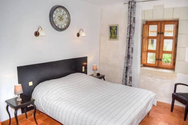 Location de vacances pour 4 personnes, avec terrasse ainsi que piscine et jardin à Francueil - 2