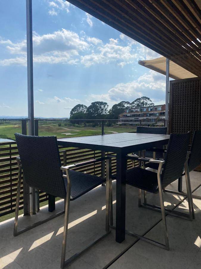 Apartamento de vacaciones para 4 personas, con vistas y jardín además de piscina y vistas al lago - 1