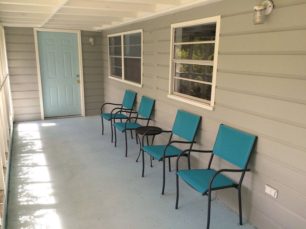 Lichtdurchflutetes, geräumiges Altstadthaus. Gehen Sie zum Strand, Hafen und der Innenstadt Spaß. in Bay St. Louis, Mississippi Gulf Coast