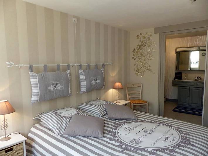 Chambre d’hôte pour 2 personnes, avec jardin, animaux acceptés dans Allier - 3