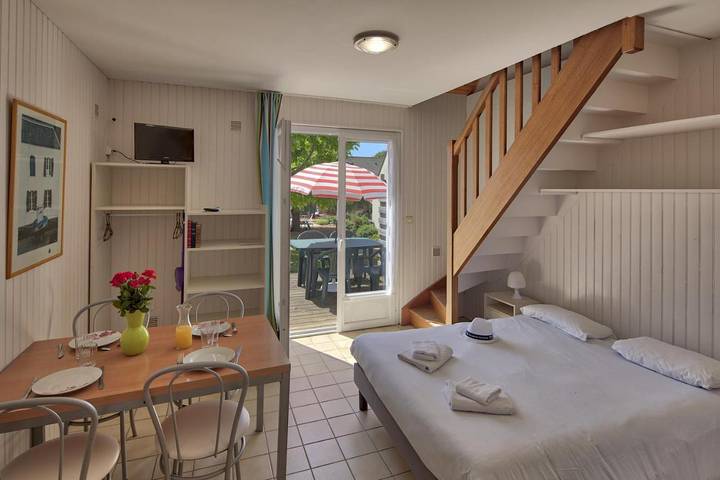 Hôtel pour 5 personnes, avec piscine et jardin, adapté aux familles à Landaul - 3