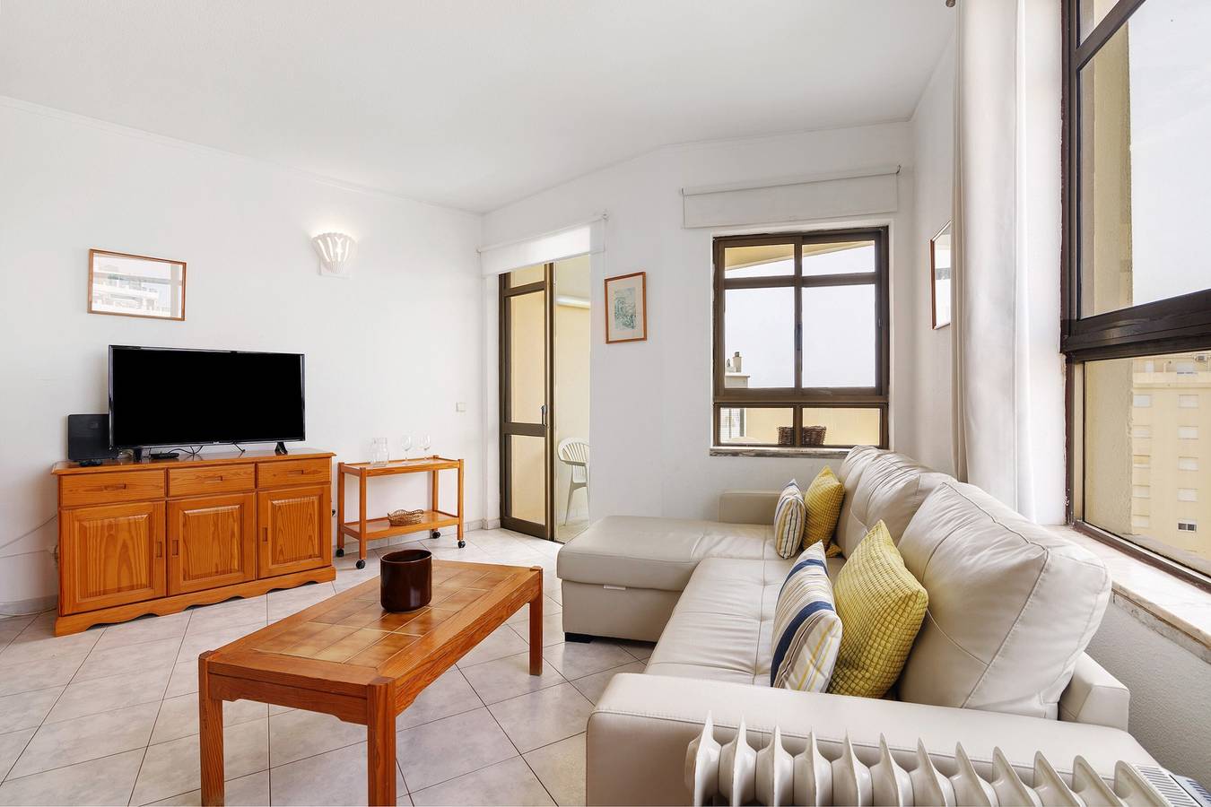 Ganze Wohnung, Apartment 'Galé 13 D – Meerblick' mit Meerblick, Gemeinschaftspool und Wlan in Armação de Pêra (costa), Armação de Pera