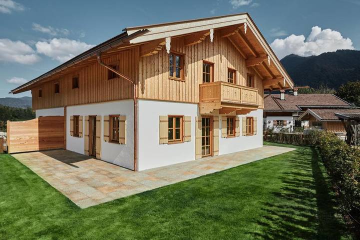 Ferienhaus für 7 Personen, mit Sauna und Ausblick sowie Garten in Alpenland Tegernsee Schliersee