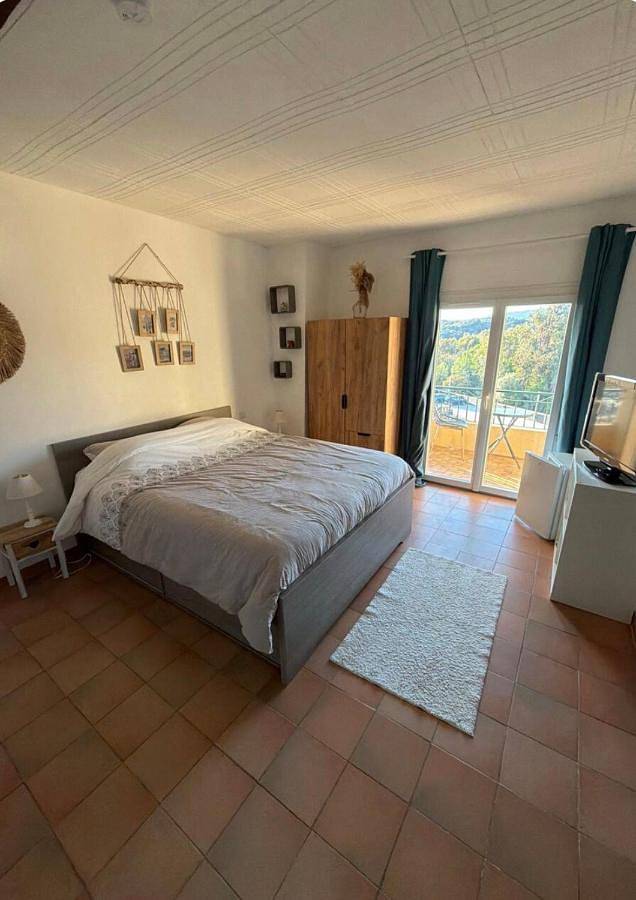 Maison d’hôte pour 2 personnes, avec balcon et vue à Cauro