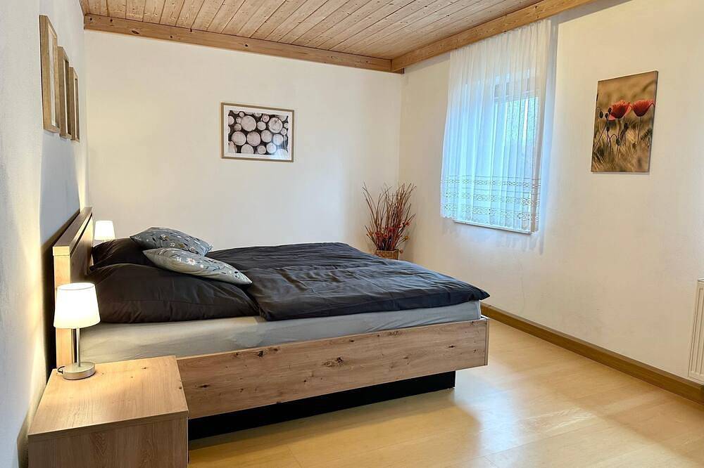 Ganze Wohnung, Moderne Ferienwohnung (100qm) mit Balkon in Hohenwarth, Ostbayern