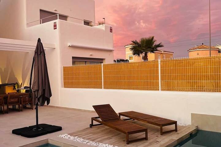Chalet para 6 personas, con piscina y balcón, Se admiten mascotas - 1