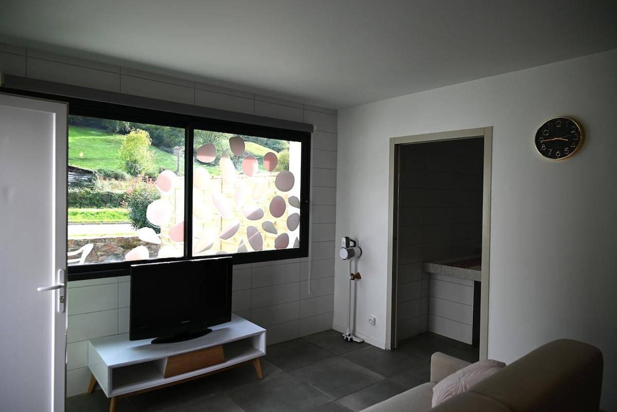 Appartement entier, One-Bedroom Apartment in Saint-Étienne-de-Baïgorry, Région de Bayonne