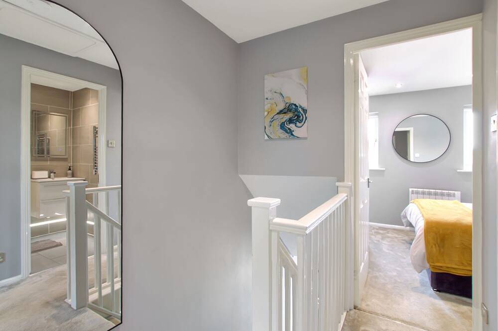Spotless Two-Bedroom Home with Garden and Parking in Stevenage, Hertfordshire