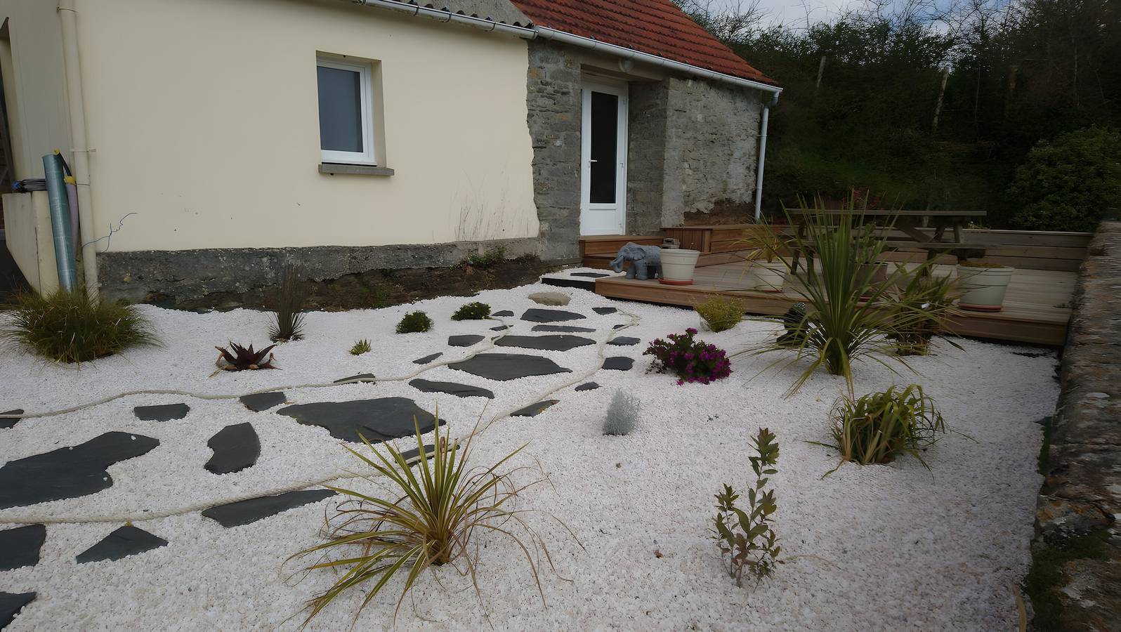 Chambre d’hôtes « Chambre Africaine » avec terrasse partagée, jardin partagé et Wi-Fi in Surtainville, Côte de la Déroute