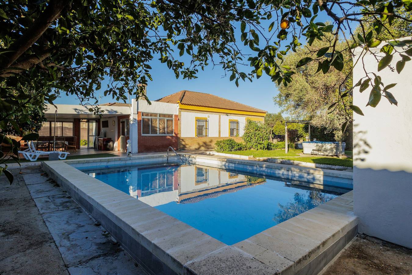 Casa Rural 'Tranquilidad' con Piscina Privada, Wi-Fi y Aire Acondicionado in Hacienda de Tarazona, La Rinconada
