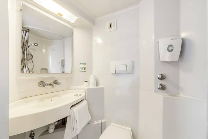 Hôtel pour 2 personnes, animaux acceptés à Chambray-lès-Tours - 3