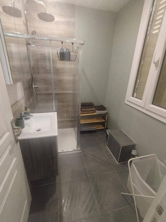 Gîte pour 5 personnes, avec terrasse et jardin à Villemomble - 2