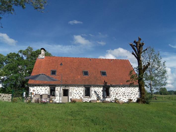 Gîte pour 5 personnes, avec jardin et terrasse