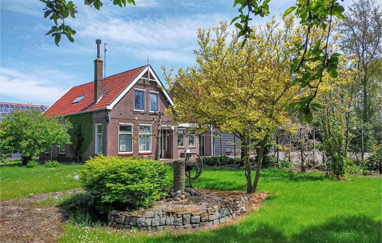 Ferienhaus für 10 Personen, mit Terrasse und Garten in Scharendijke