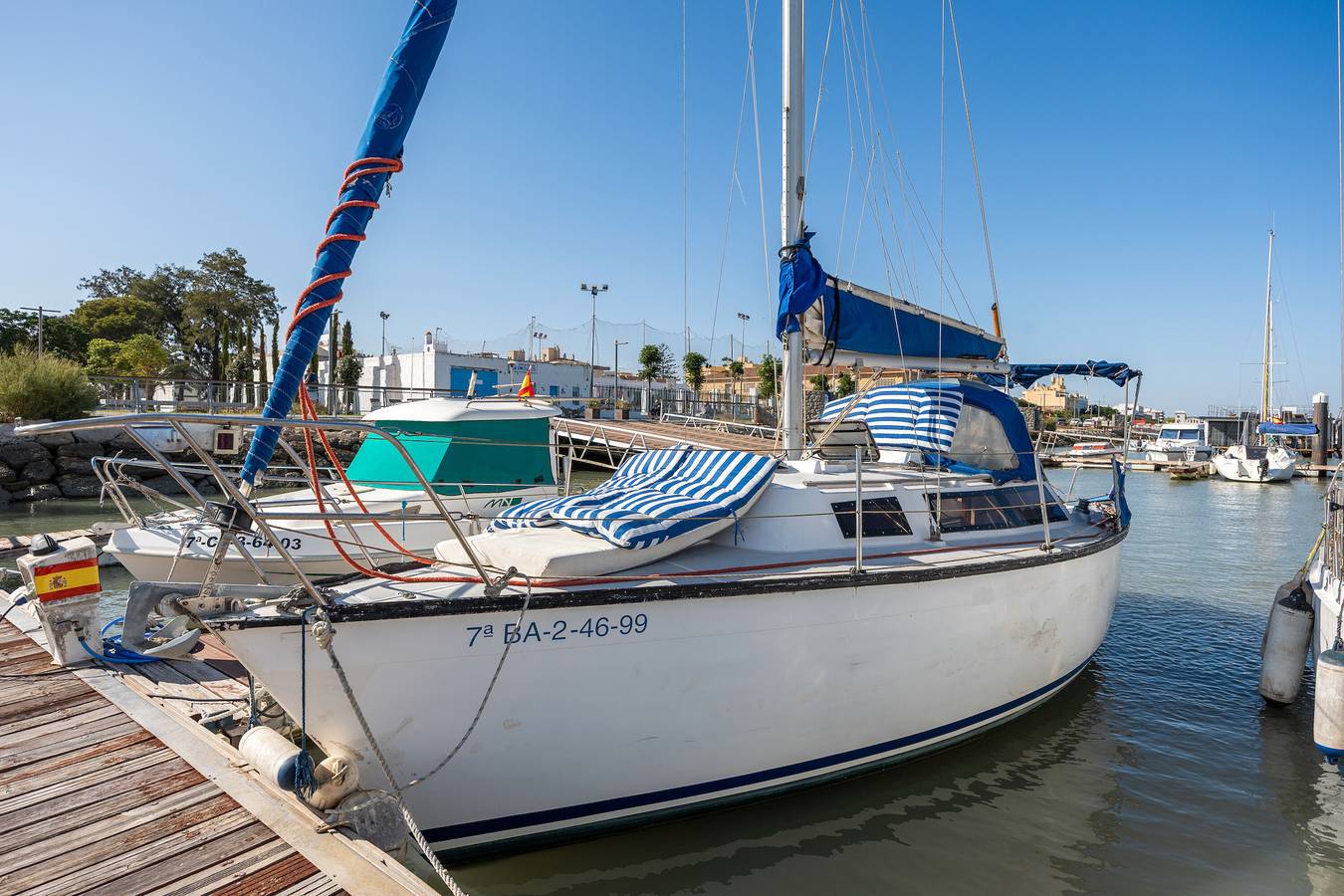 Barco 'En El Corazón Del Puerto' con vistas al mar, Wi-Fi y aire acondicionado in El Puerto de Santa María, Costa de la Luz