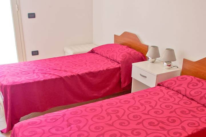 Otranto: unabhängige Villa in einer eleganten Wohngegend, 550 m vom Meer entfernt in Otranto, Otranto und Umgebung