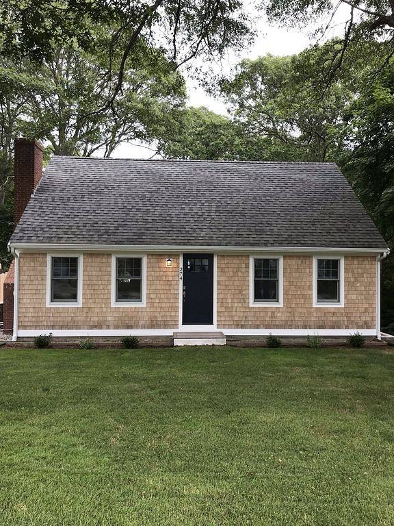 Vacation rental for 8 people, with yard in Hyannis