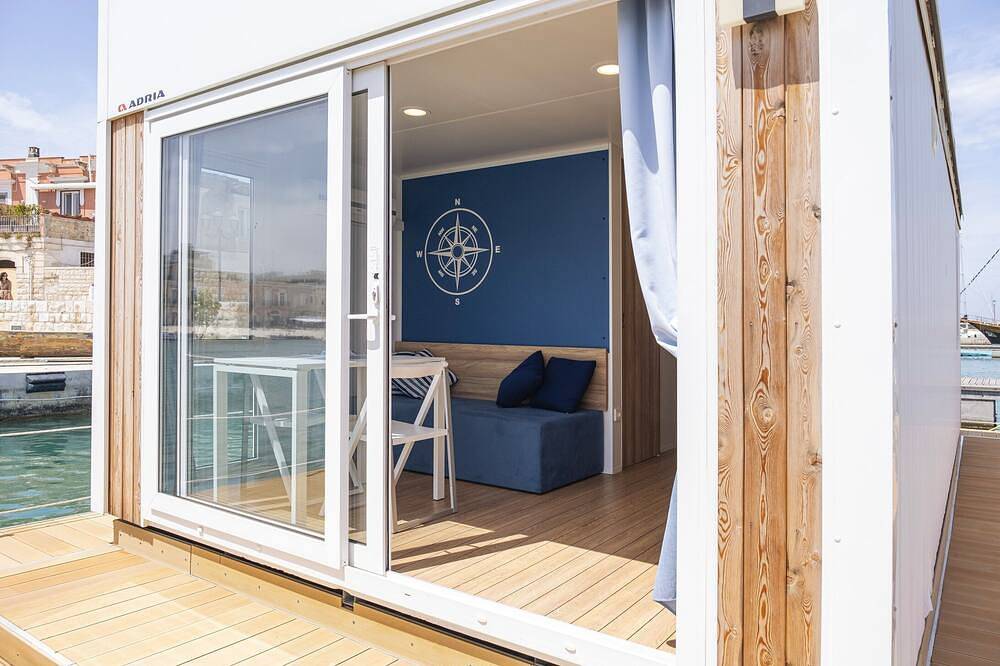 Amazing Houseboat in Apulia in Bisceglie, Barletta-Andria-Trani