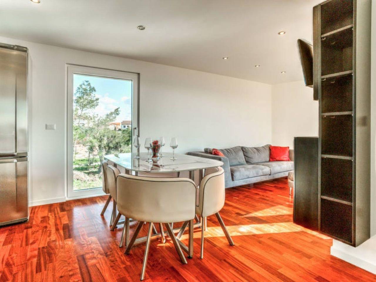 Ganze Ferienwohnung, Wohnung "Lovrecica" mit Blick auf das Wasser in Lovrecica, Umag und Umgebung
