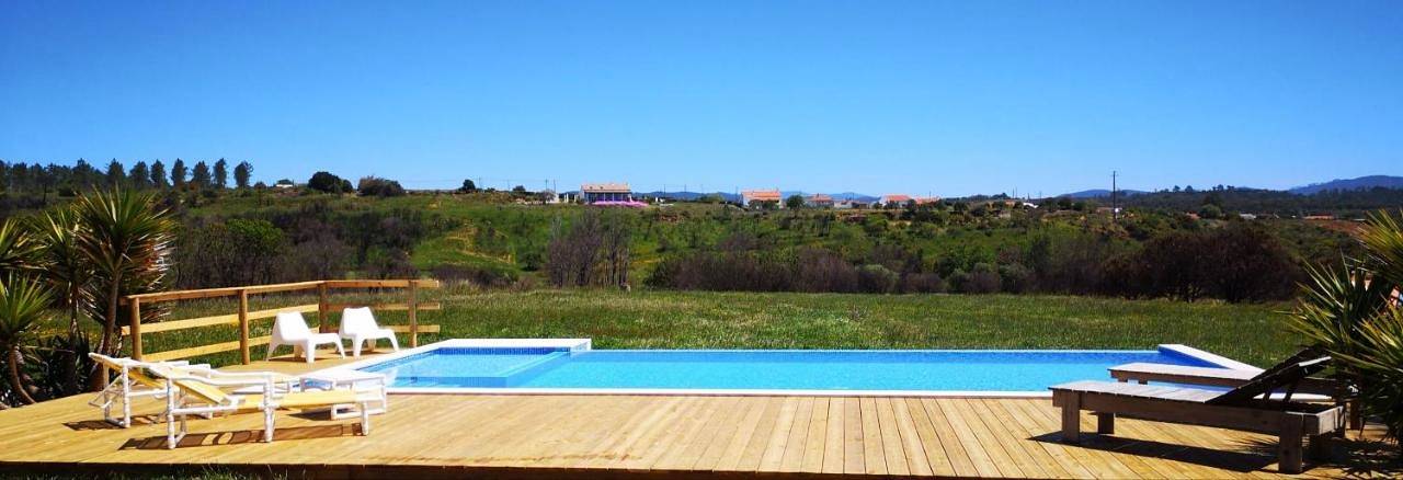 Gîte pour 5 personnes, avec jardin ainsi que vue et piscine dans Rogil - 2