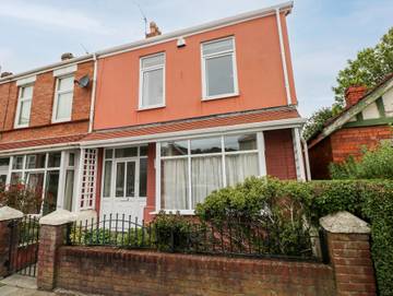 Cottage for 6 People in Swansea region, Photo 1
