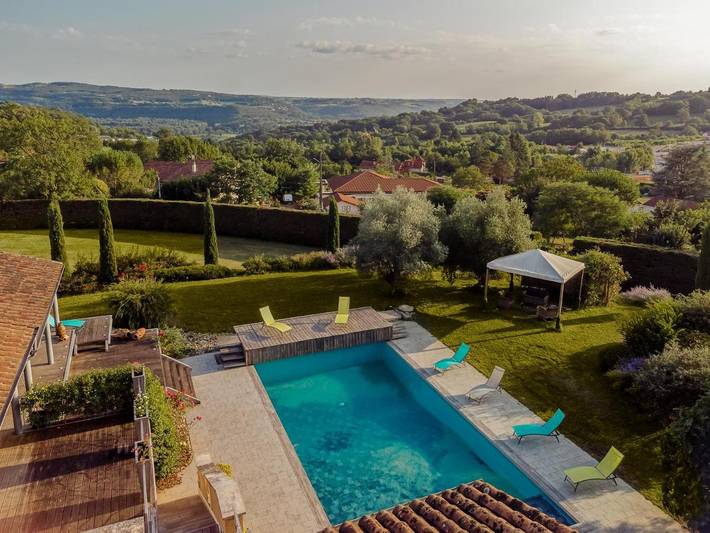 Villa pour 14 personnes, avec Balcon et Jacuzzi ainsi que Terrasse et Jardin