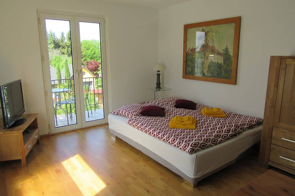 Ganze Wohnung, Schicke, helle, 3-Zimmer-Ferienwohnung - 150m zum See in Unteruhldingen, Uhldingen-Mühlhofen