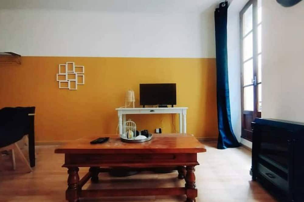 Entire apartment, Appartement en Plein Centre in Carpentras, Parc naturel régional du Mont-Ventoux