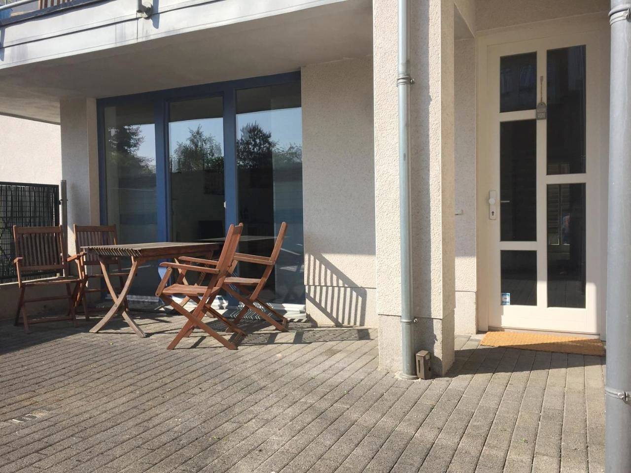 Ganze Wohnung, Apartment with Balcony in Wesseling, Rhein-Erft-Kreis