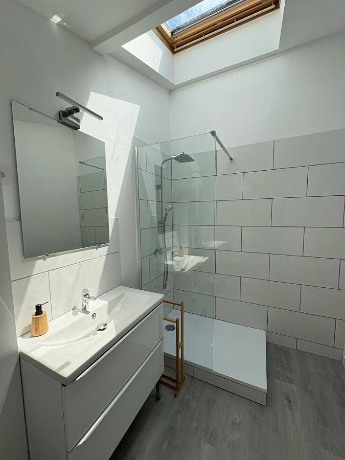 Appartement entier, Studio le cocon aux portes de Lyon in Neuville-sur-Saône, Lyon et ses environs