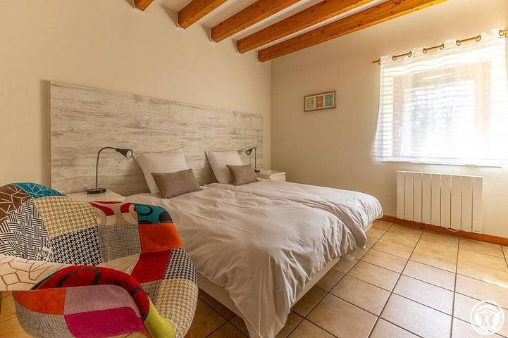 Location de vacances pour 14 personnes, avec balcon et jardin à Ceyssat - 2