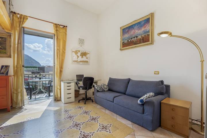 Ferienwohnung für 7 Personen, mit Balkon in Palermo - 4