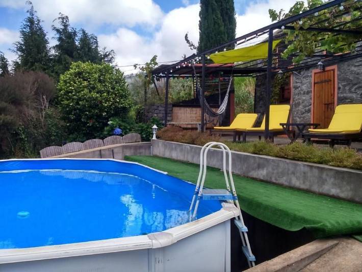 Ferienhaus für 3 Personen, mit Pool und Garten sowie Balkon - 1
