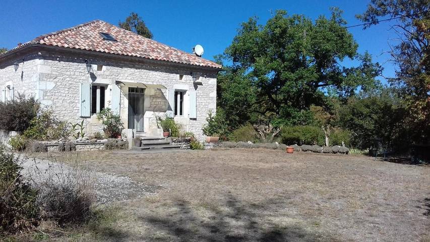 Location de vacances pour 10 personnes, avec jardin et vue à Fargues - 2