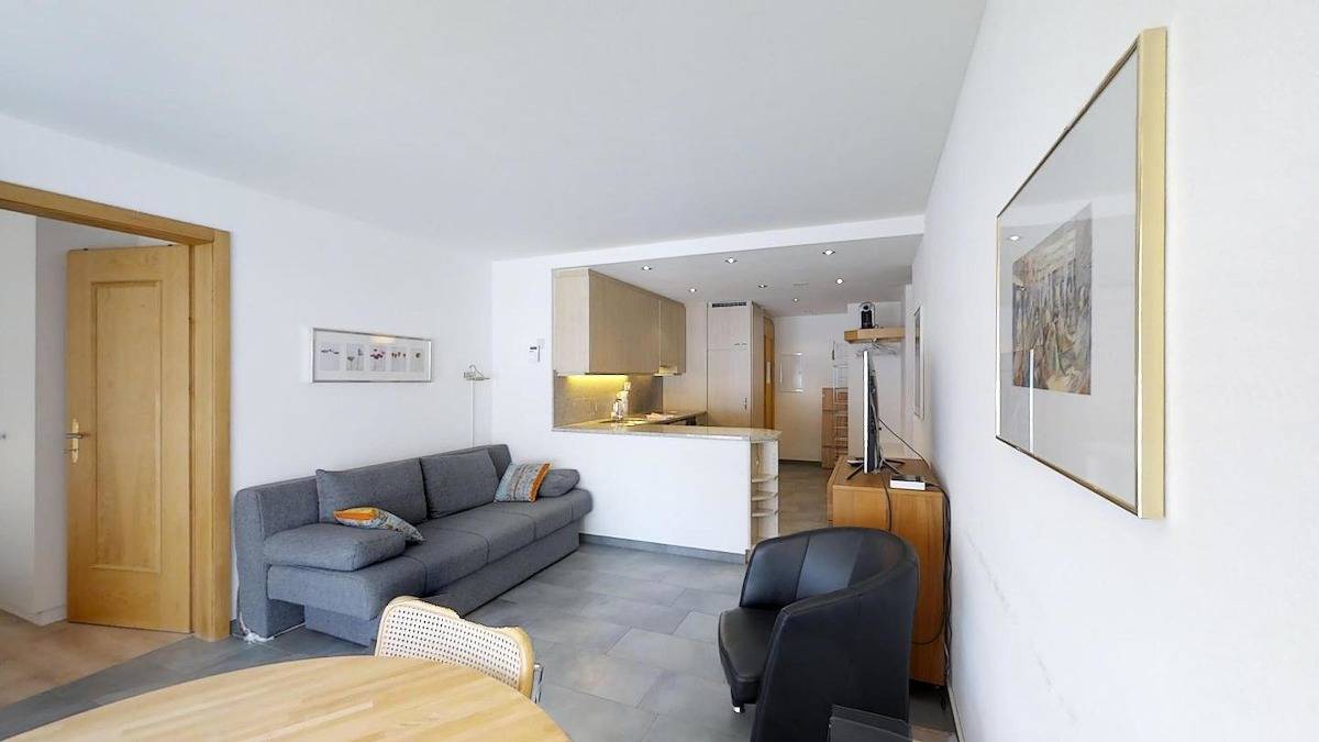 Ganze Wohnung, Ferienwohnung für 4 Personen mit Ausblick in Silvaplana, Oberengadin