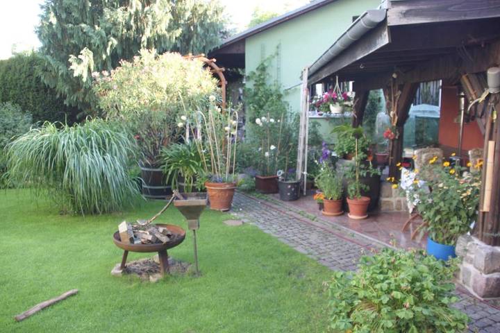 Ferienwohnung für 4 Personen, mit Terrasse und Garten sowie Ausblick
