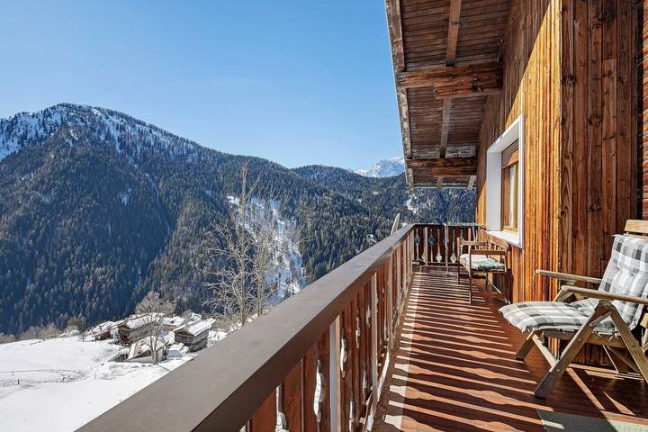 Hel lägenhet, Holiday Home 'La Casa Di Heidi Nelle Dolomiti - 1' with Mountain View, Private Garden & Wi-Fi in Pelmostock, Zoppè di Cadore