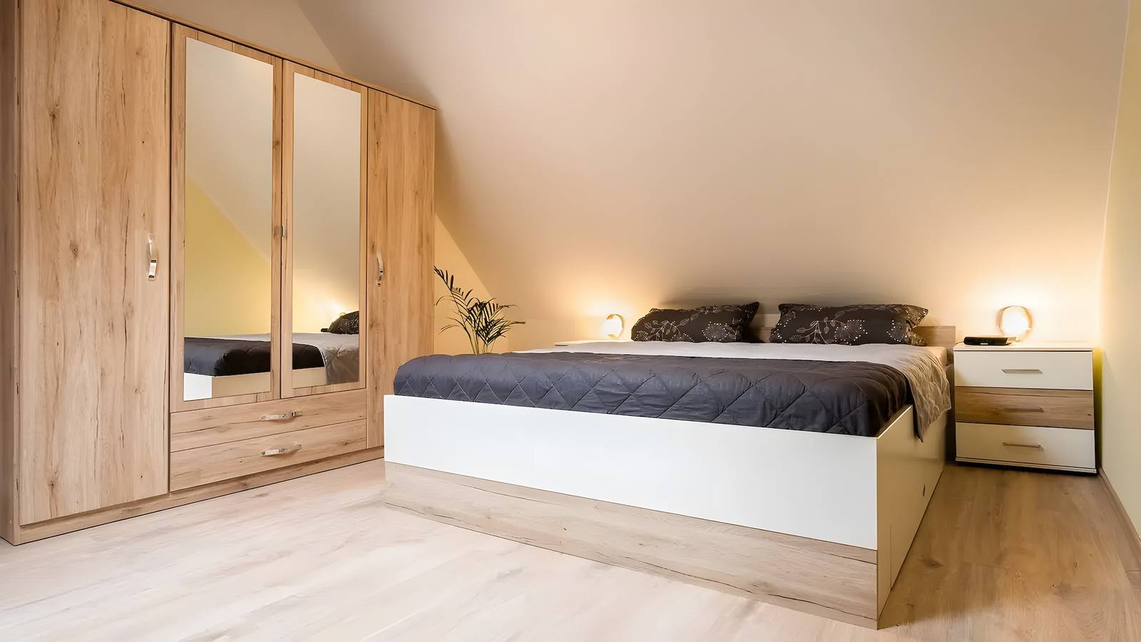 Ganze Wohnung, Apartment „Für 2 Personen 55 m²“ mit Bergblick, Gemeinschaftsterrasse und Wlan in Unterweißbach, Ostthüringen