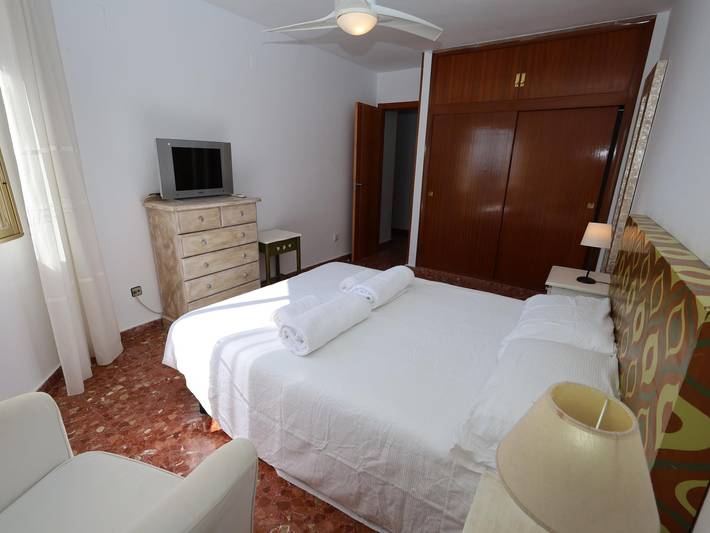 Ganze Ferienwohnung, Ferienwohnung für 5 Personen mit Meerblick in El Cabo de las Huertas, Alicante