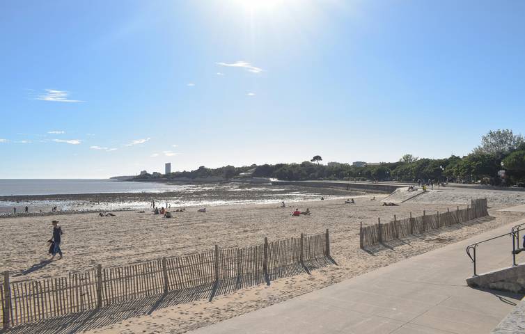 Appartamento intero, Accogliente appartamento sulla spiaggia con WiFi e parcheggio in La Rochelle, La Rochelle e dintorni