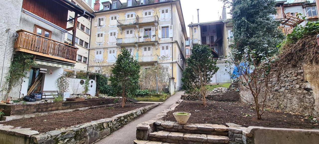 Appartement entier, One-Bedroom Apartment in Évian-les-Bains, Région de Thonon-les-Bains