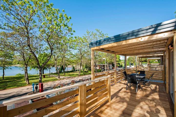 Ferienhaus für 6 Personen, mit Terrasse und Garten in Funtana