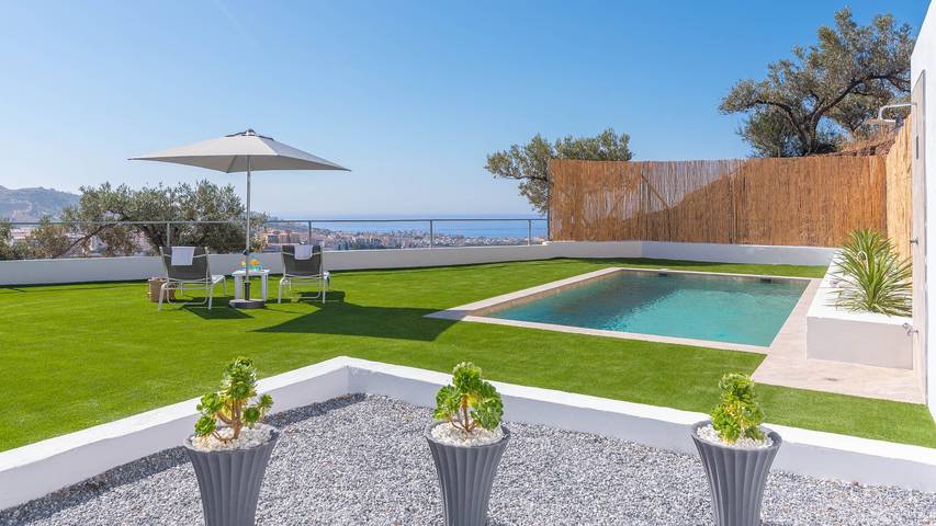 Villa pour 2 personnes, avec Balcon/Terrasse et Piscine à Torrox