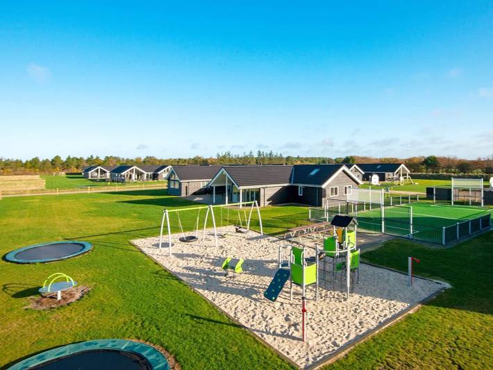 Ferienhaus für 30 Personen, mit Pool und Terrasse, mit Haustier in Houstrup Strand